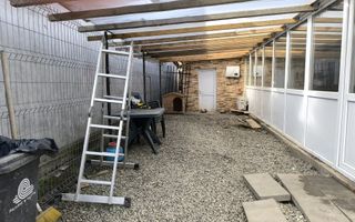 BRATIANU 2 COCOSI(COD03) - Casa si curte cu utilitati incluse ! - Poză 2