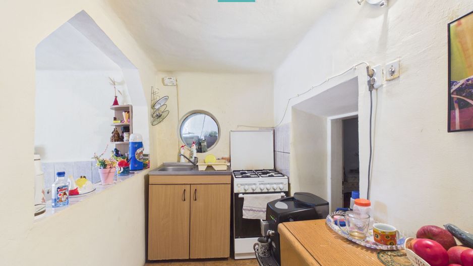 Casă/vilă cu 10 camere – Ineu, centru - Poză 23