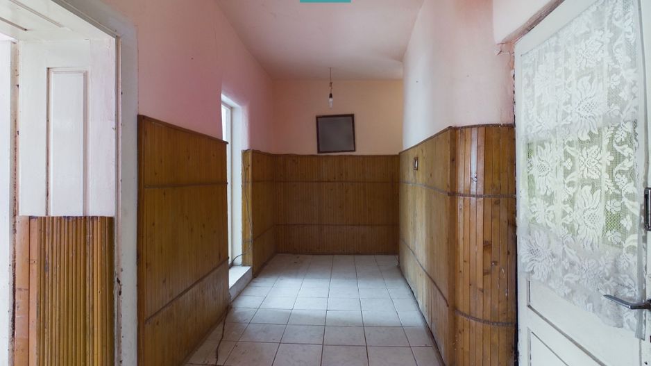 Casă cu 3 camere de vânzare în Bujac - Poză 3