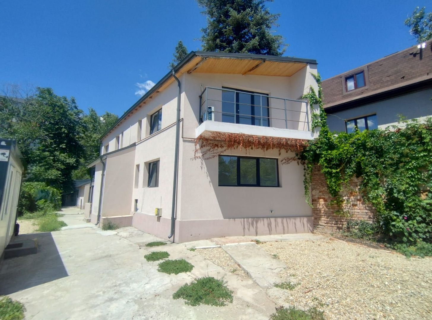🏡 Casă de închiriat – 210 mp + curte 100 mp – Zona Buzești, Victoriei - Poză 3
