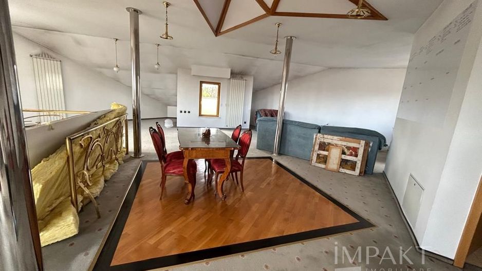 Vila individuala de lux de inchiriat, in cartier Gruia aproape de Cetatuie! - Poză 12
