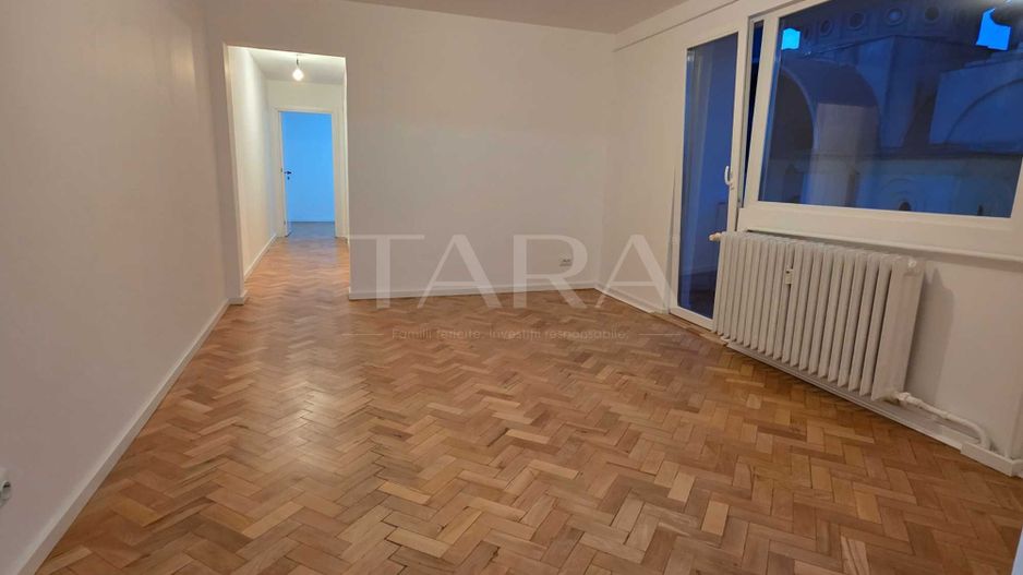 Apartament cu 3 camere, renovat complet, 67 mp,  zona Piața Hermes. - Poză 1
