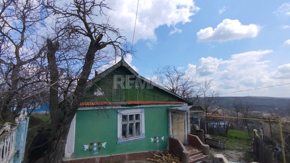 Casă bătrânească cu 3 camere de vânzare în satul Hîrbovăț, r. Anenii Noi - Poză 3