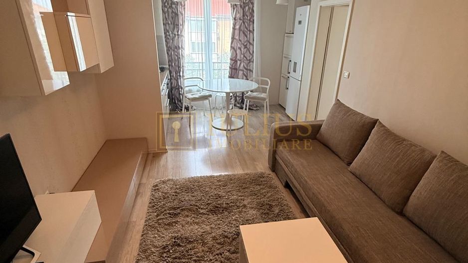 2 camere| loc de parcare cu bariera| apartament frumos| balcon deschis| - Poză 1