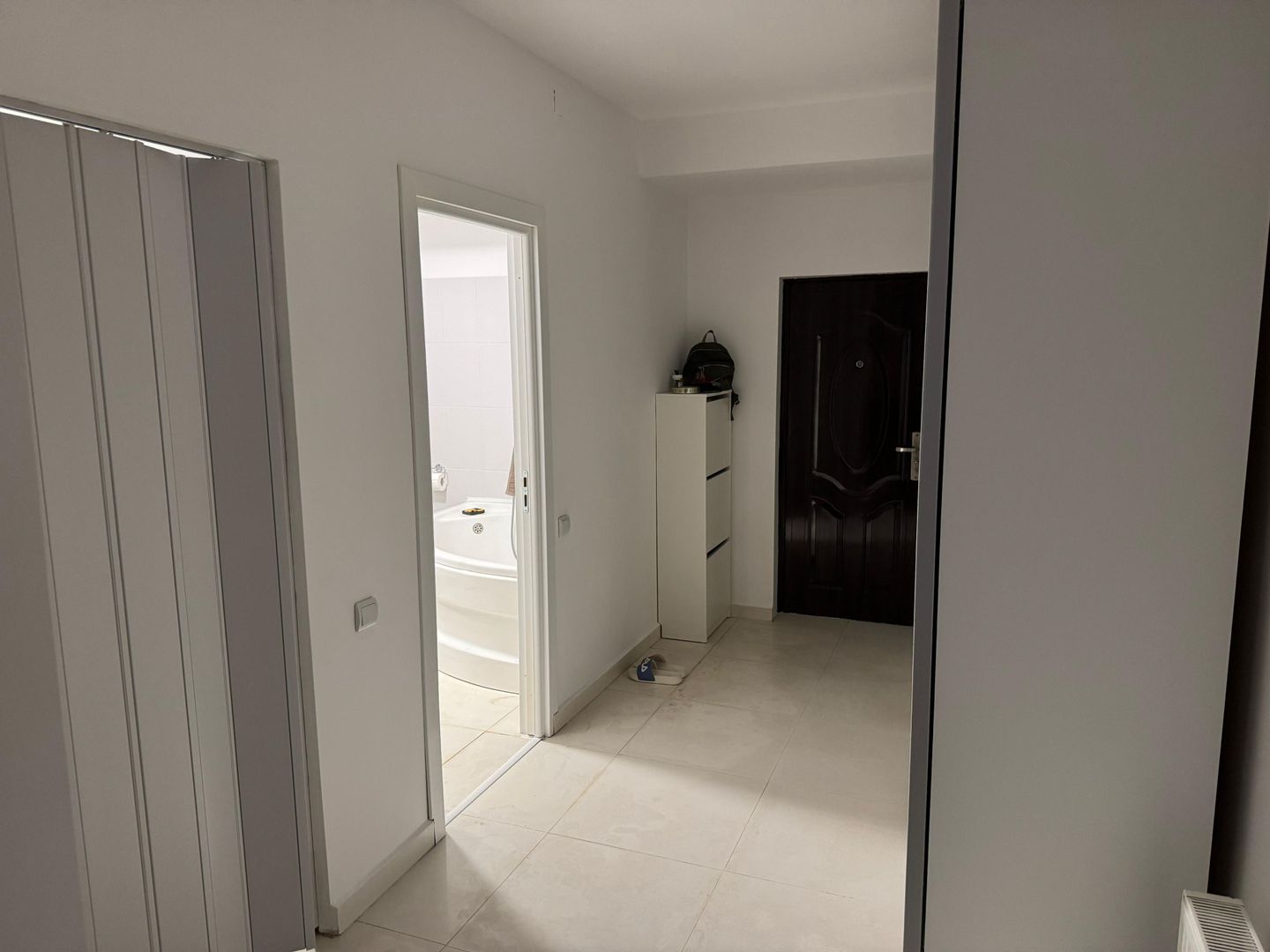 Apartament superb cu doua camere, Aparatorii Patriei, 96.500€ negociabil - Poză 14