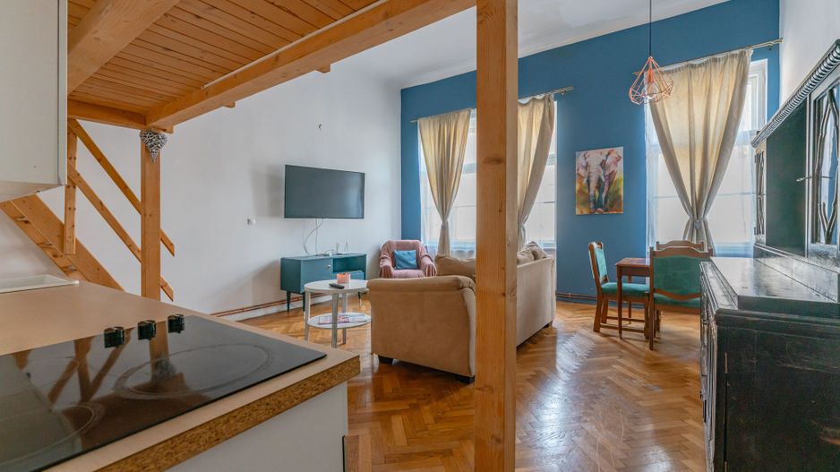 Garsonieră spațioasă cu zonă de dormit separată, Livada Poștei, Lungă 19 - Poză 2