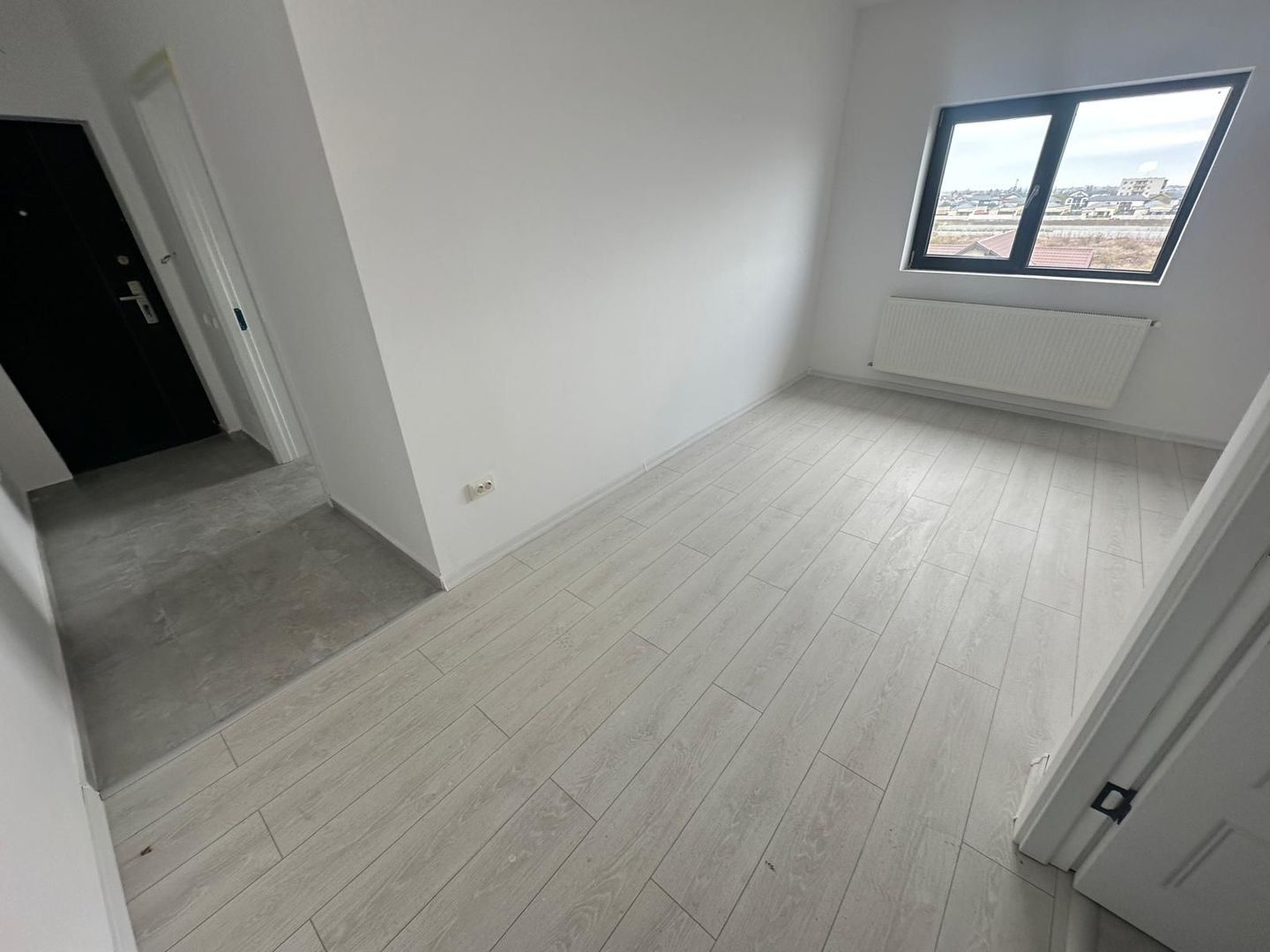 GARSONIERA - CRISUL REPEDE, BLOC NOU, BUCATARIE INCHISA, COMISION 0% - Poză 1