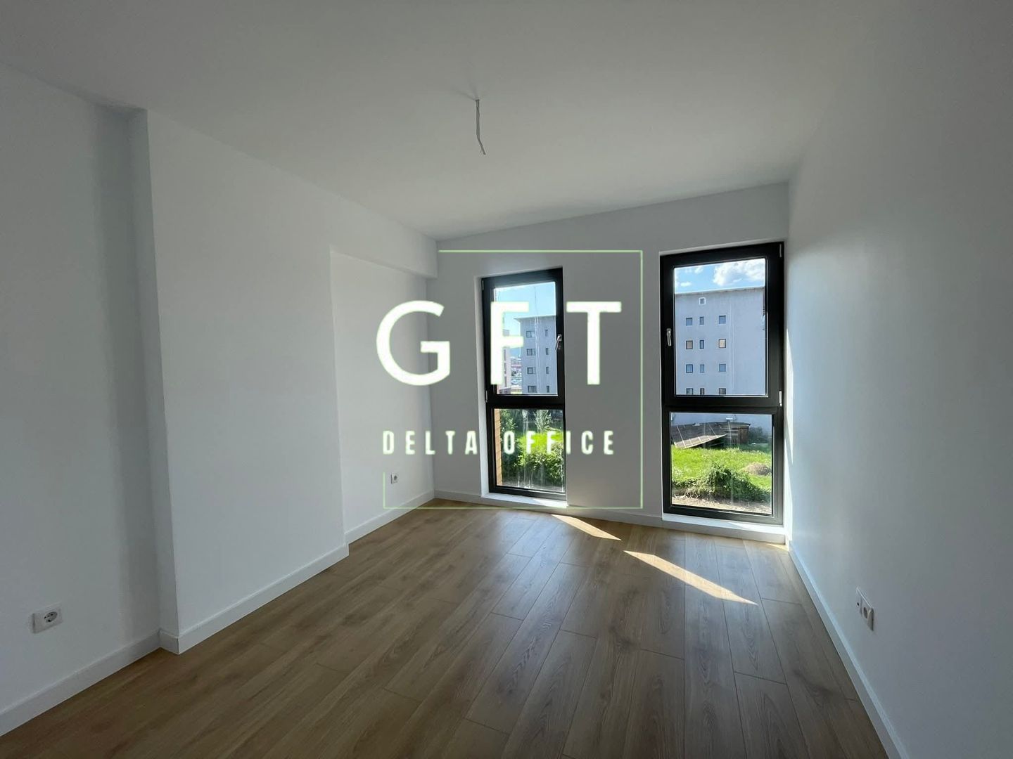 Apartament de vanzare - 3 camere + terasă 300 mp | Calea Moldovei - Poză 10