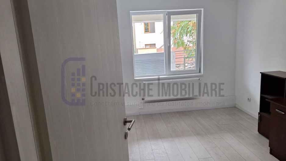 Bloc boutique | 3 camere | Centrala proprie | Metrou Dristor - Poză 9