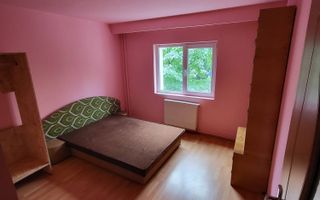 Apartament 2 camere, etaj intermediar, Plopilor– locatie excelenta - Poză 3