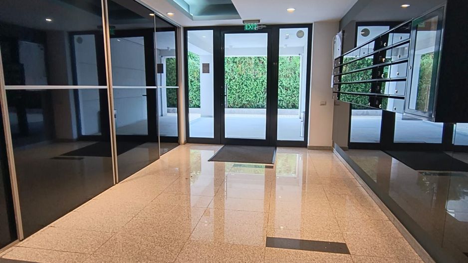 Iancu Nicolae- Gradina Zoologica- Jolie Ville- Loc parcare - Poză 14