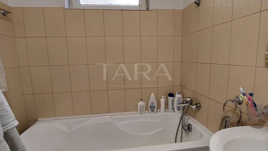 Apartament cu 3 camere in Floresti. - Poză 7