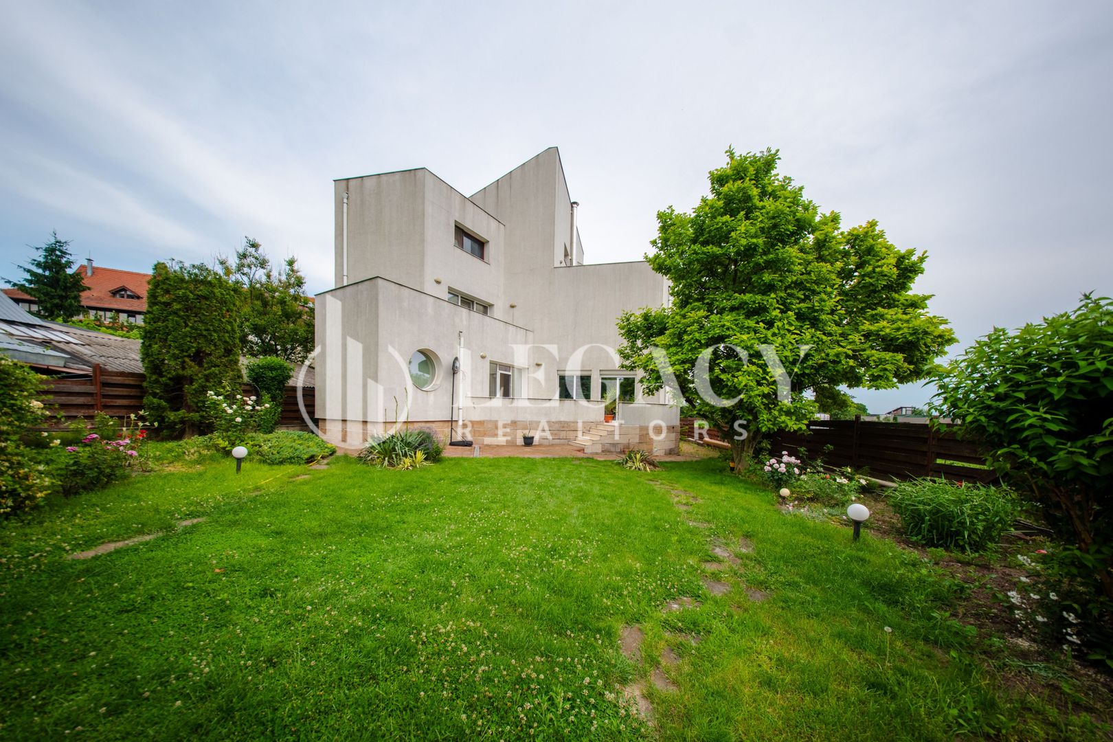 Vilă Exclusivistă în Copou – 680 mp Utili | Teren 1.414 mp - Poză 28
