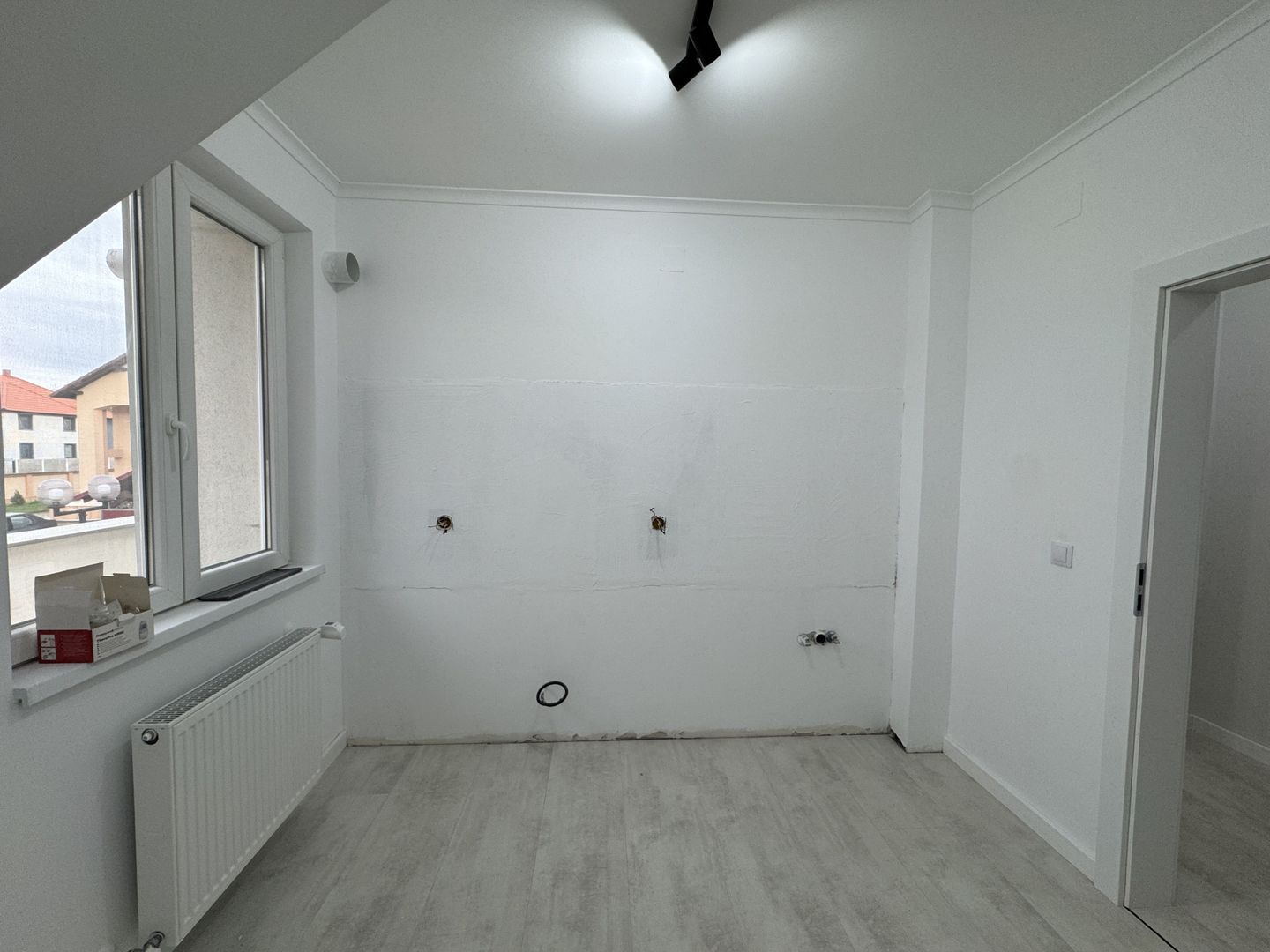 Apartament nr.17 cu 2 camere, boxa si parcare incluse in pret - Poză 7