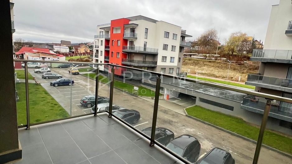 Apartament modern cu 3 camere, bloc nou cu lift și parcare privată - Poză 7