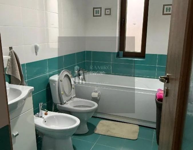 OCAZIE.VILA IN COMUNA BERCENI - Poză 6