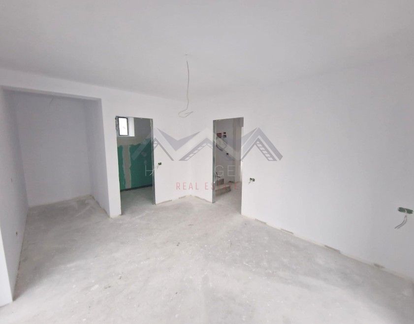 Casă individuală P+1+M în Otopeni – confort și compartimentare excelentă - Poză 5