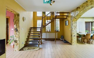 Vilă cu 3 dormitoare în Zimandu Nou - Poză 6