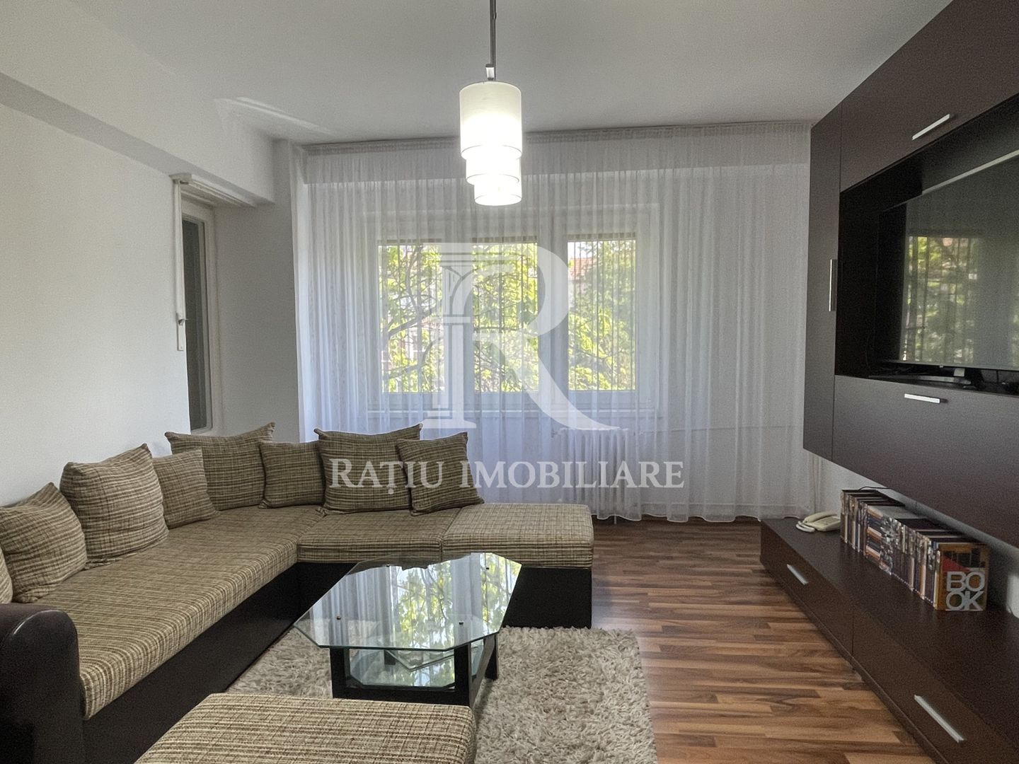 Apartament cu 3 camere | Etaj intermediar | Dacia | Oradea - Poză 4