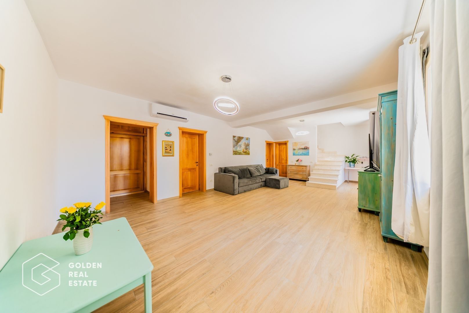 Vila moderna in cartier exclusivist Romanilor, strada 9 Mai Comision 0% - Poză 6