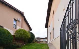 Casă spațioasă de vânzare în Gheorgheni – vedere spre parc - Poză 21