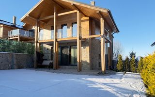 Casă de vacanță modernă într-un cadru natural deosebit – Râșnov - Poză 1