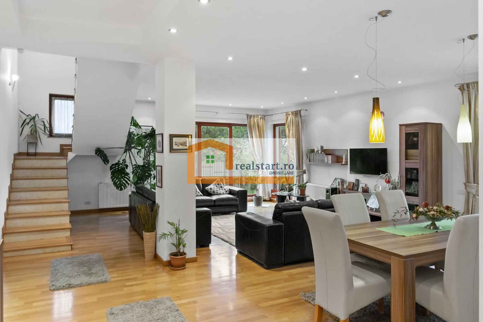 La Liziera Padure, Vila cu teren 685mp, mobilata si utilata - Poză 5