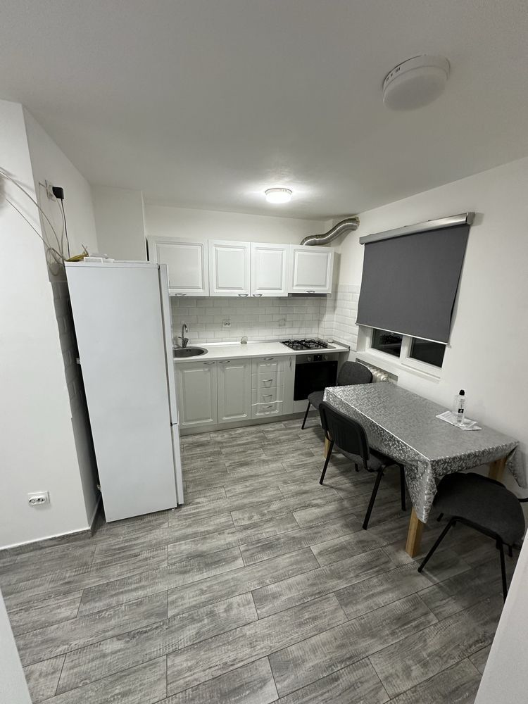 3 camere de inchiriat | decomandat | Metrou Râul Doamnei - Poză 3