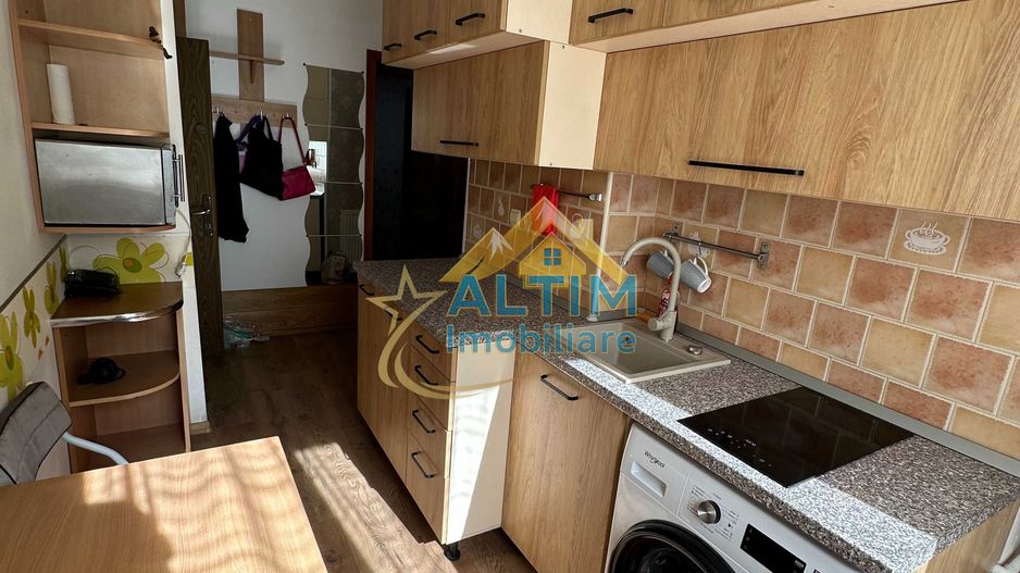 Apartament 3 camere în zona Spitalului Județean - de vânzare - Poză 6