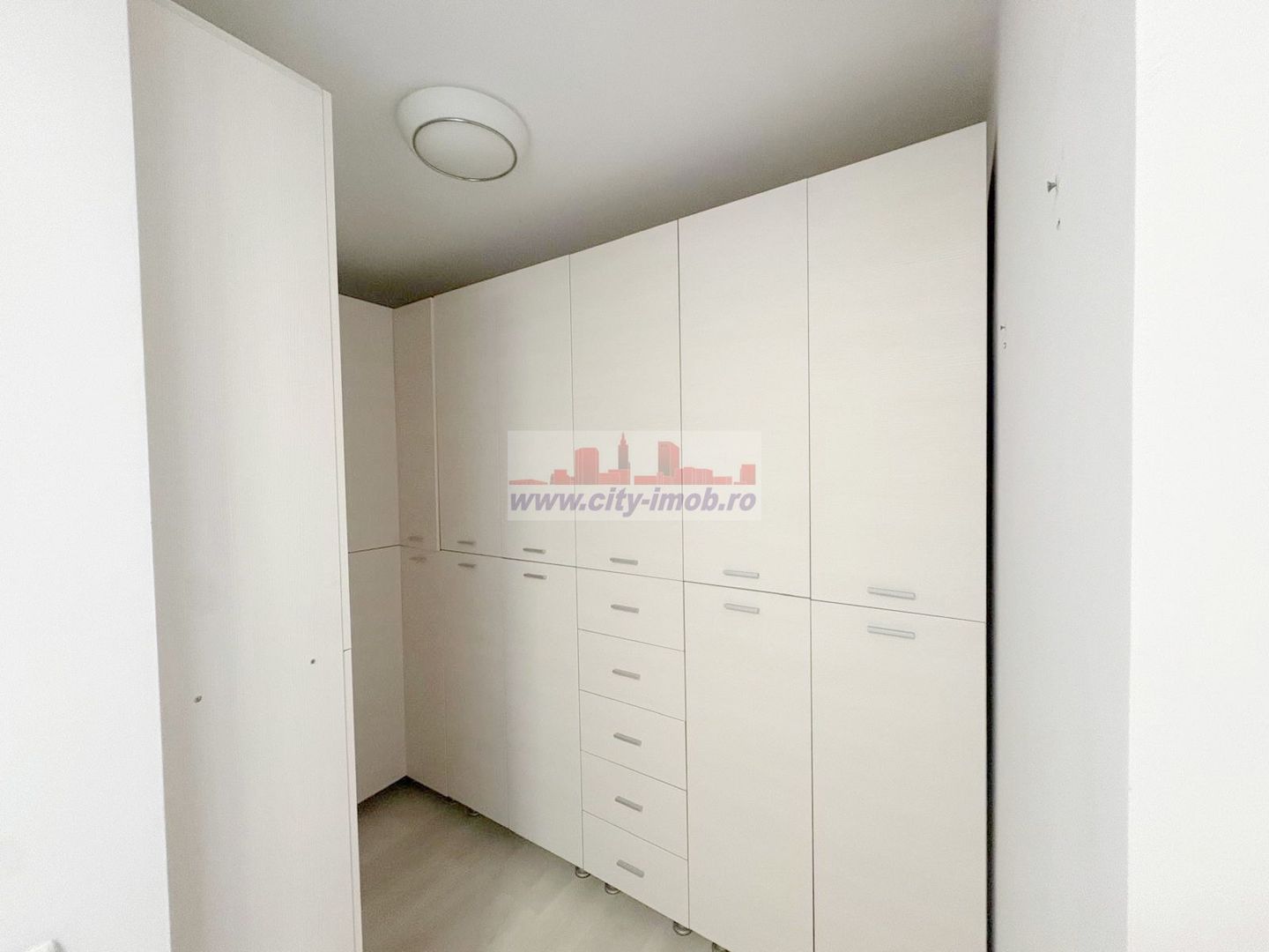 Inchiriere apartament 2 camere Baneasa Complex Rezidential - Poză 14
