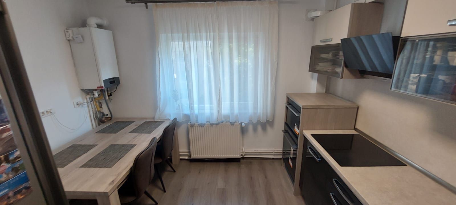 Închiriere 3 camere Bd. Unirii, 76 mp, mobilat, parcare - Poză 3