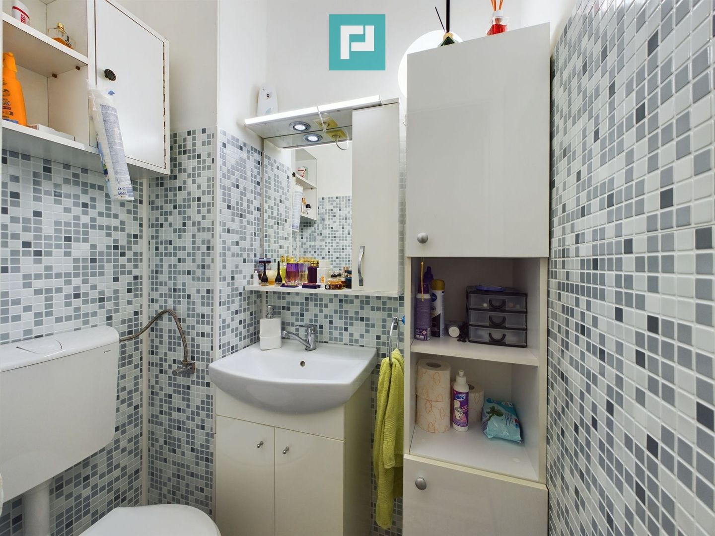 Apartament cu 3 camere în Alfa - Poză 11