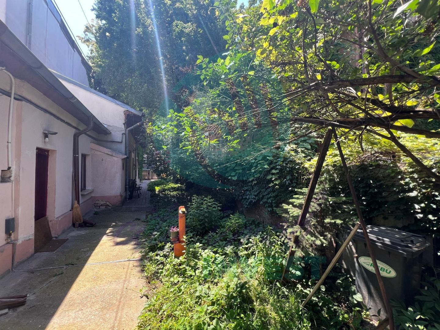 Casa in Cotroceni- Oportunitate Investitie-Curte - Poză 4