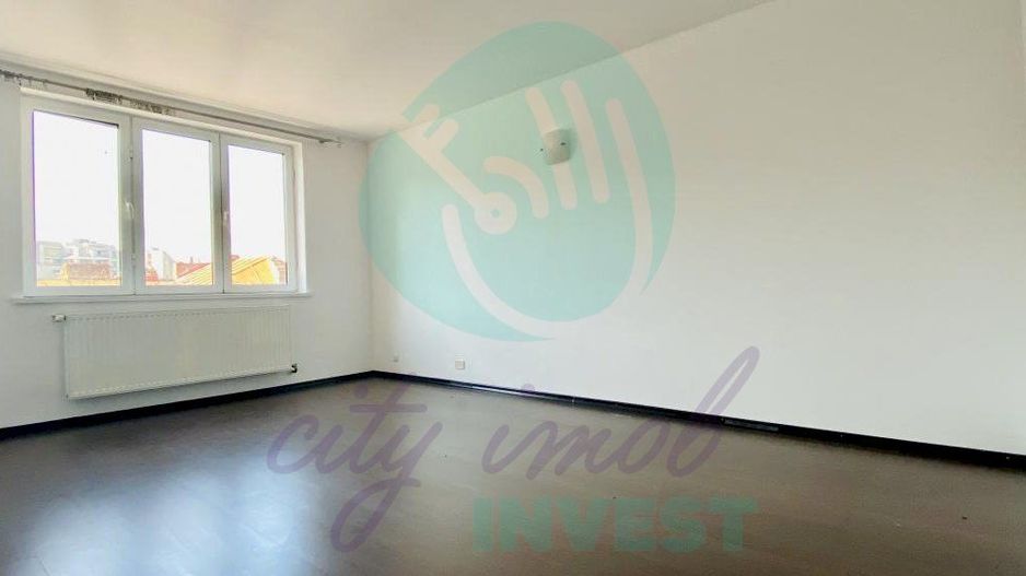 Apartament 6 camere tip dublex - Poză 10