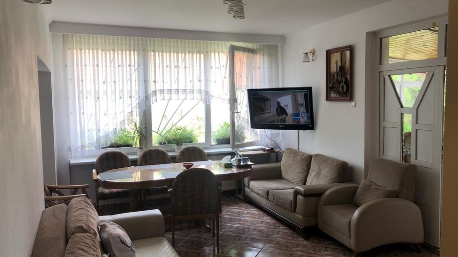 BRASADAS vinde casa cu 7 camere si teren 1100mp in zona Burdea. - Poză 1