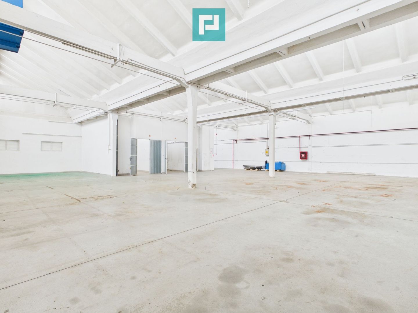 Hală de 431 mp în parc industrial Arad - Poză 1