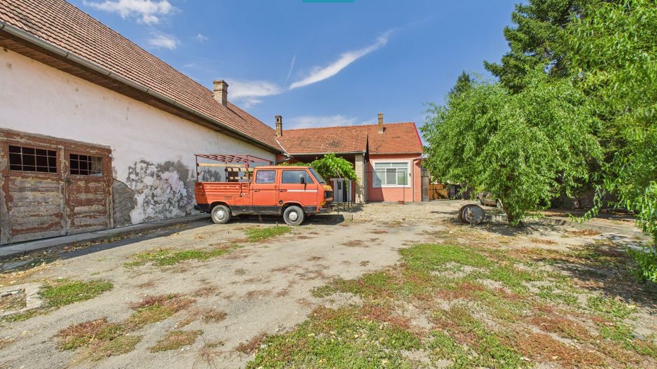 Casă cu 6 camere în Sânicolau Mare Timiș - Poză 22