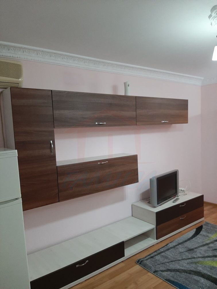 🏡 Garsonieră de închiriat – Strada Saturn - Poză 1