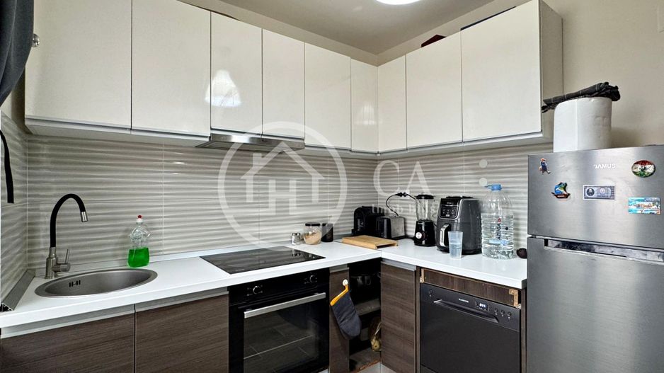 Apartament de vânzare cu 3 camere în zona Nufârul, Oradea - Poză 4