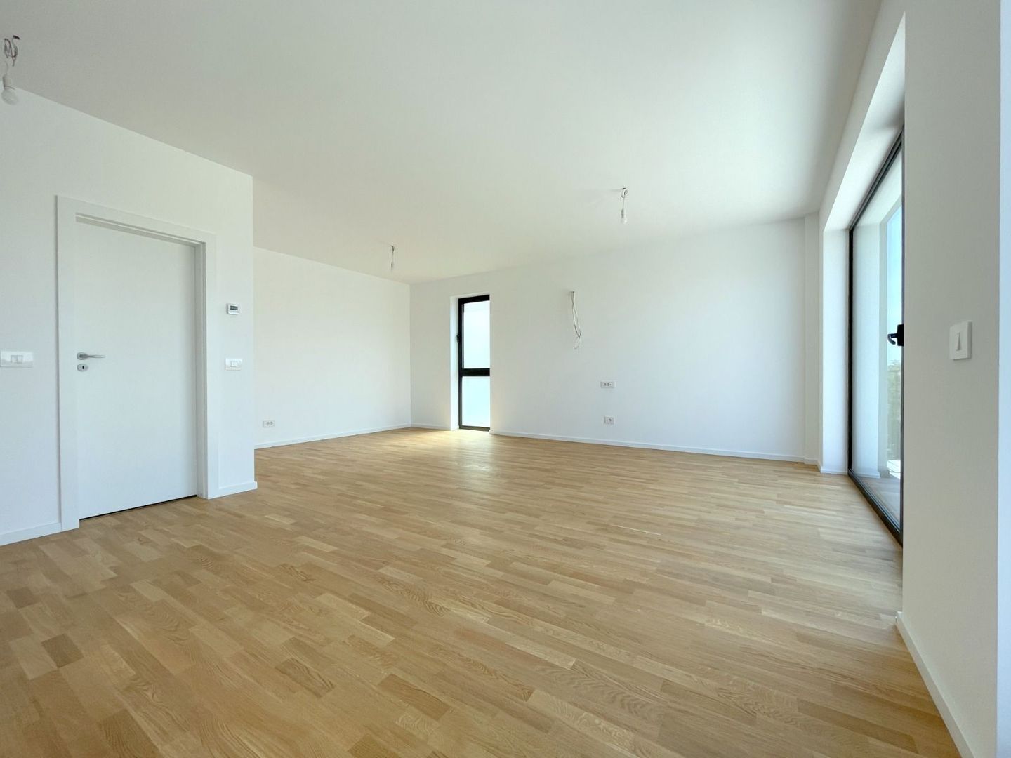 Apartment 3 camere cu terasa de 46 mp - Poză 3