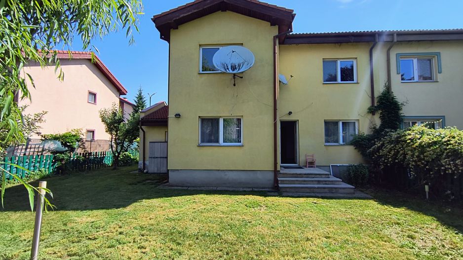 Vila Complex The CLASS,- rond OMV Pipera- curte - garaj - Poză 3