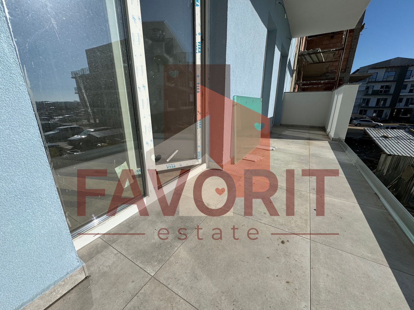 Gradina proprie. Spatios. Decomandat. Finisaje la alegere - Poză 10