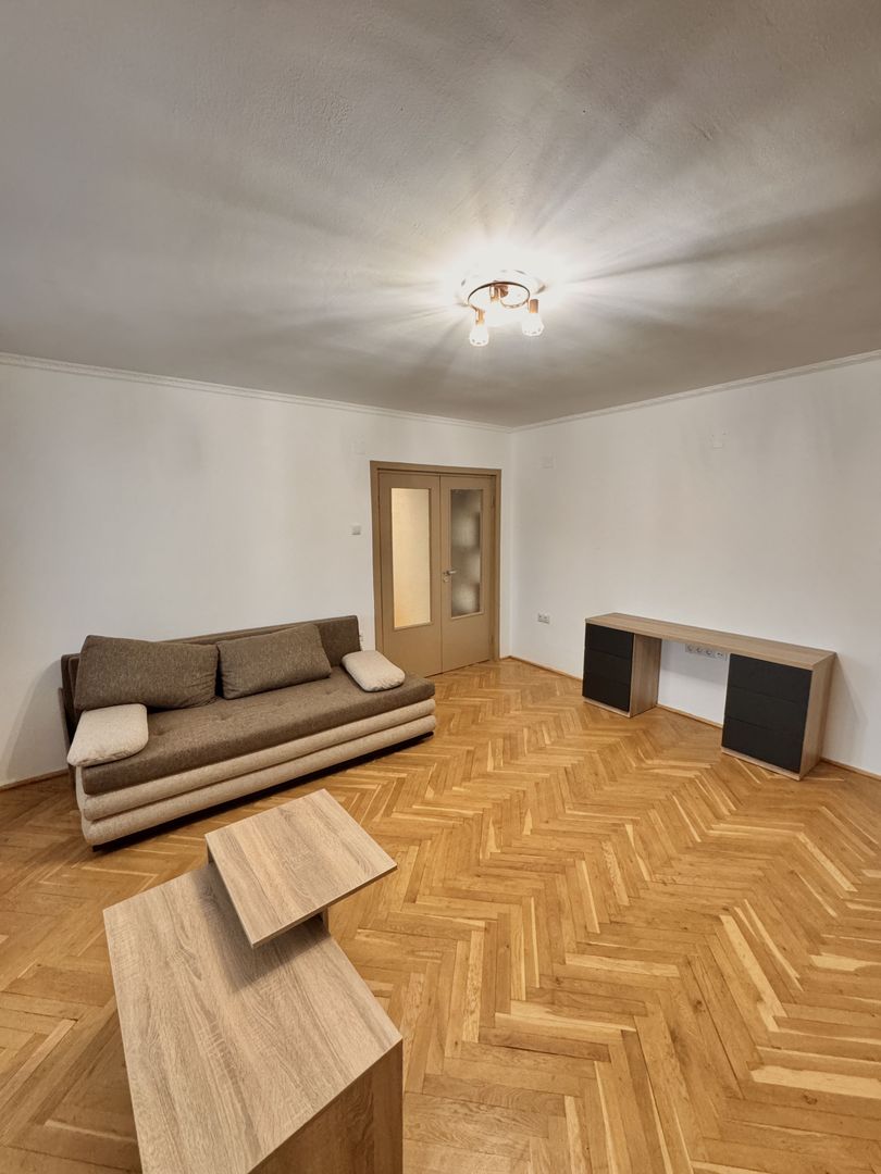 Apartament 3 camere, zonă centrală Oradea - Poză 6