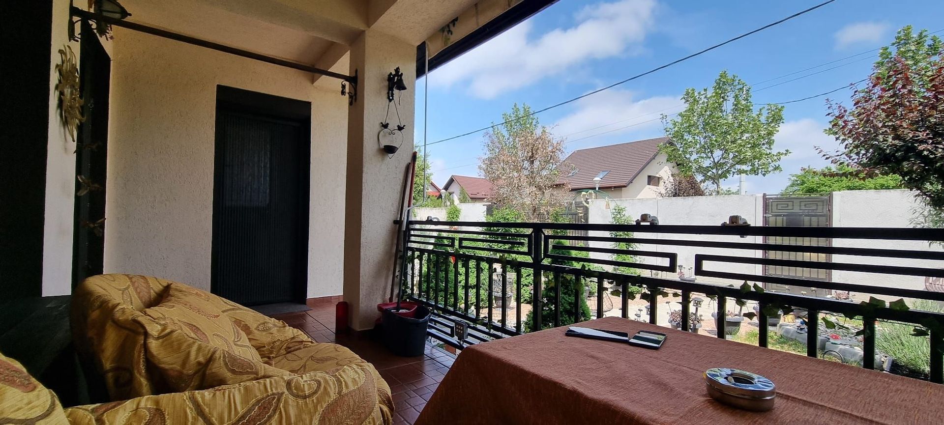 Parter cu structură pentru etaj, curte amenajată și organizare impeca - Poză 44