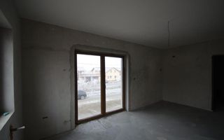 Casă individuală cu 5 camere în Vladimirescu - Poză 15