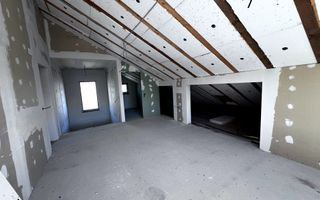 Vanzare casa P+M in Sendreni( in spatele Primariei), pret 99 000 euro - Poză 12