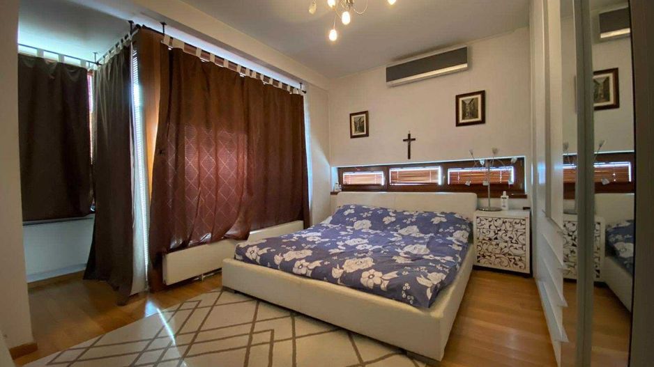 APARTAMENT SUPERB, 5 CAMERE, DOROBANTI - Poză 6