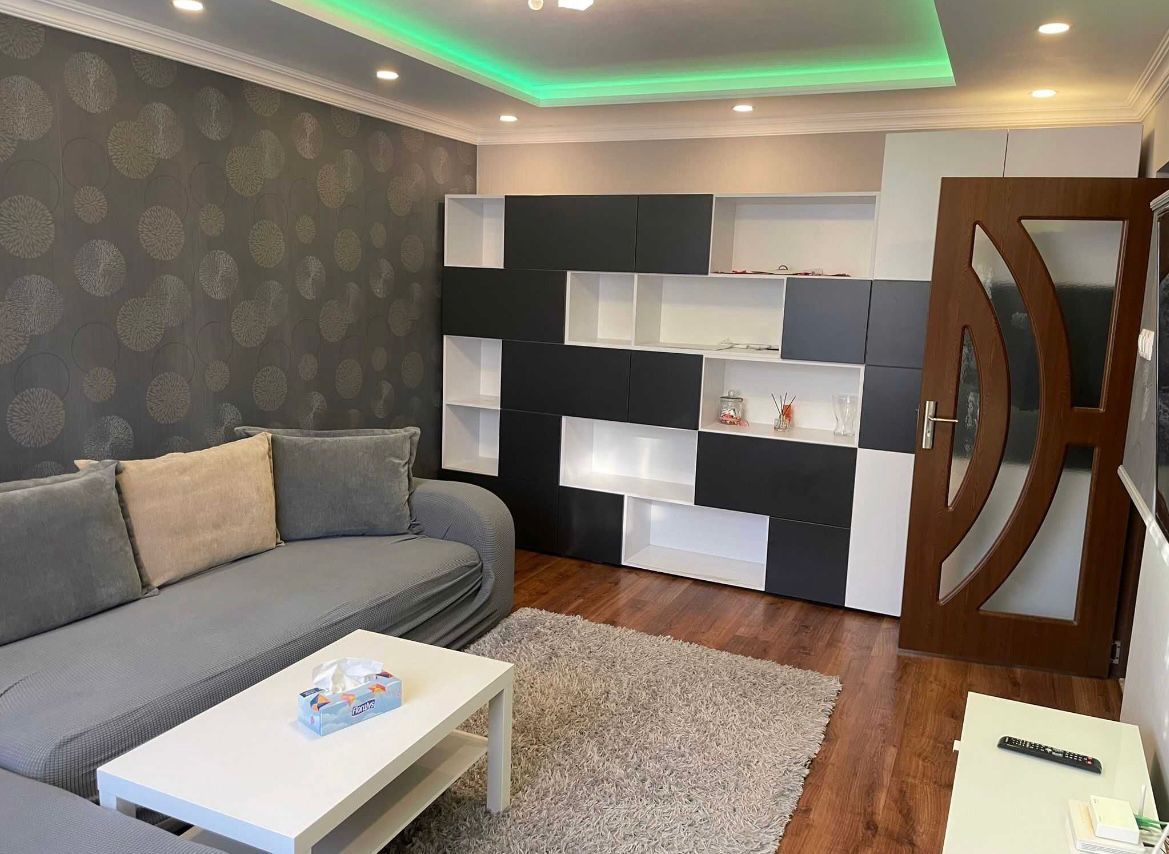 AP. 3 CAMERE GHENCEA, BOILER, LOC PARCARE, MASINA SPALAT VASE, METROU - Poză 2