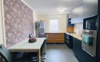 Apartament | 4 camere |  etaj intermediar | zona Titulescu - Poză 2