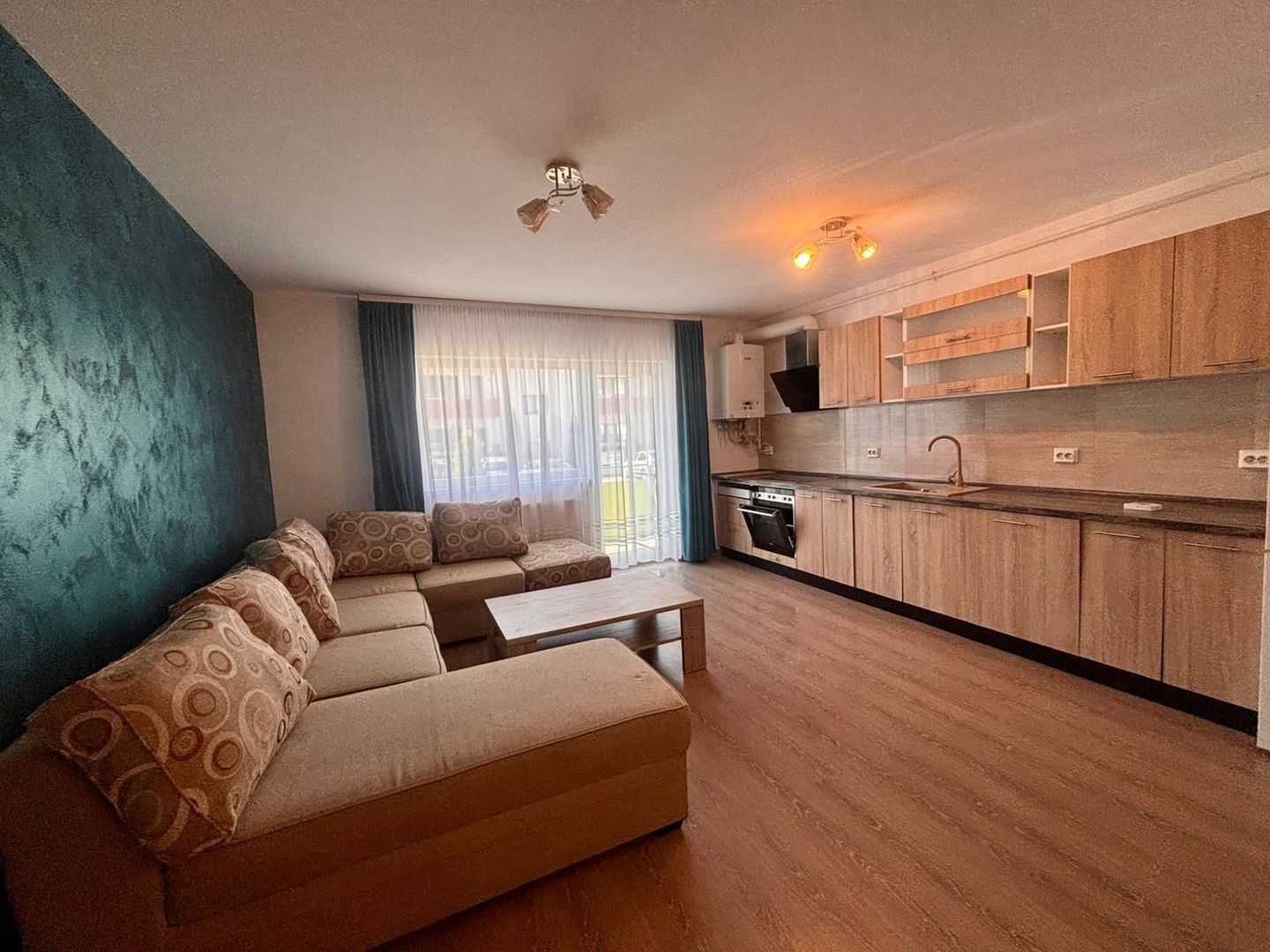Apartament 3 camere cu curte proprie Selimbar - Poză 1
